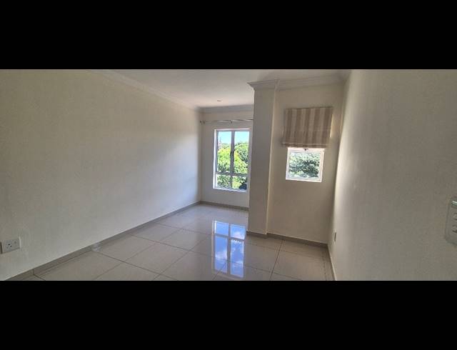 3 BEDROOM APARTMENT FOR SALE IN LA LUCIA
